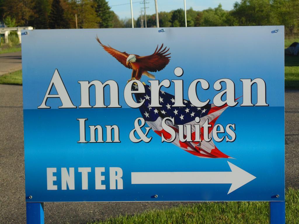American Inn And Suites Houghton Lake Exterior photo