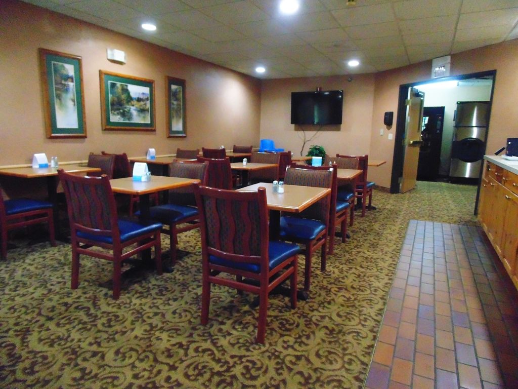 American Inn And Suites Houghton Lake Interior photo
