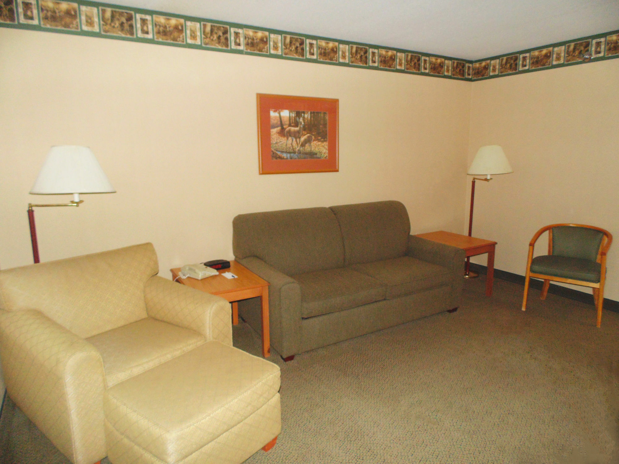 American Inn And Suites Houghton Lake Exterior photo